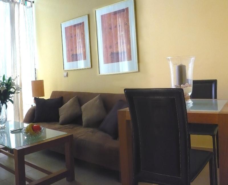 奥菲森托尔公寓套房酒店 马拉加 外观 照片